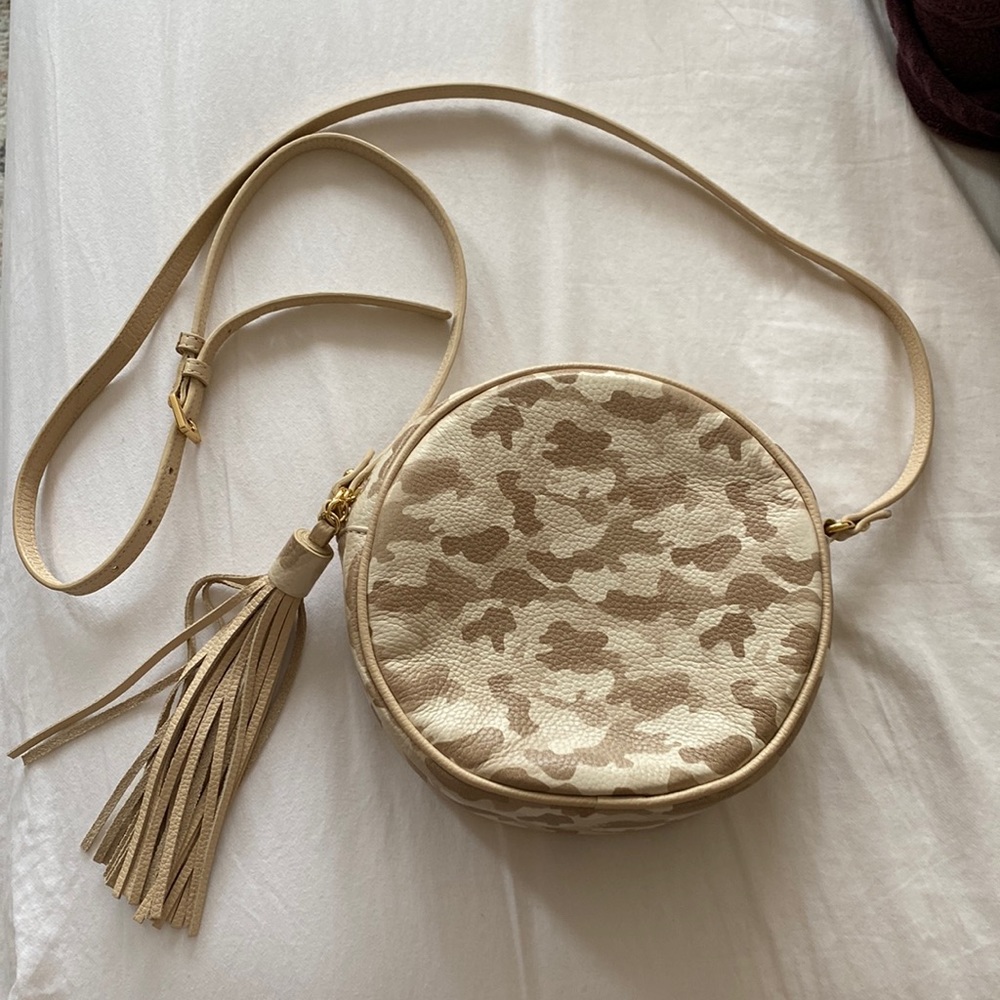 Gigi new York circle bag
